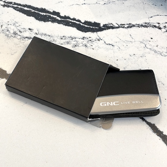 NIB GNC Live Well Business Card Holder - Picture 6 of 6